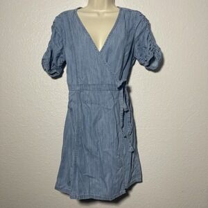 Madewell Denim Blue Shirred-Sleeve Wrap Dress Size MP Chambray Beachy Casual